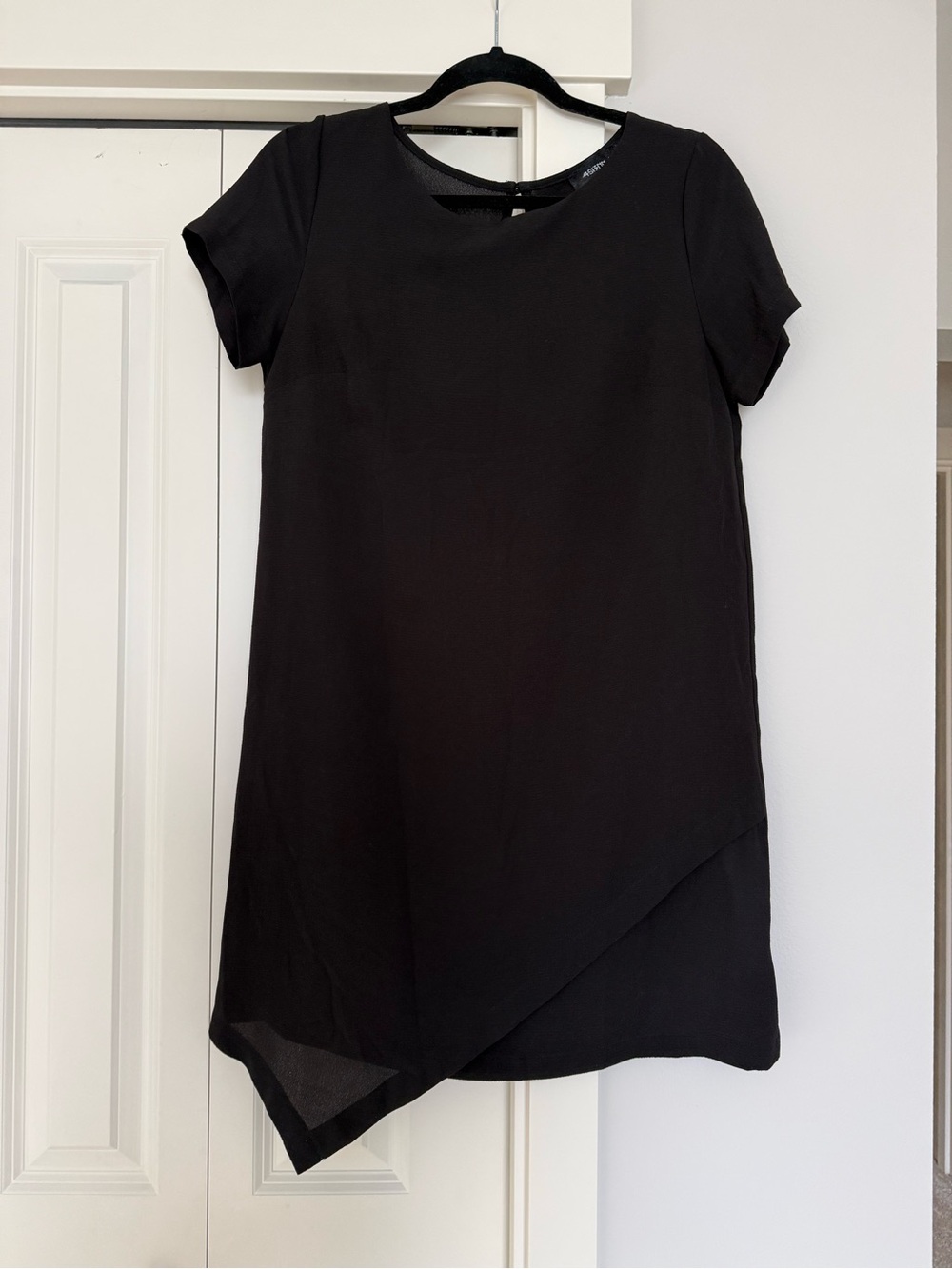 4SI3NNA Black Short-Sleeve Asymmetrical Mini Dress